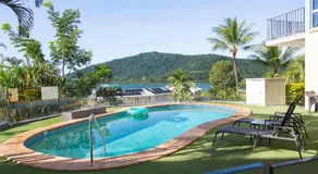 Coral Sea Vista Apartments - Image 4