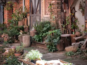 Y.O Inn - Image 4