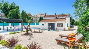 Villa Gravisi by Villa Plus - Image 4