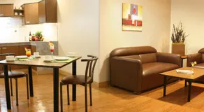 Riviera Mansion Hotel - Image 2