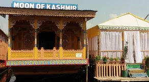 Houseboat Moon of Kashmir - Image 5