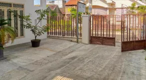 RedDoorz Syariah near Pasar Sleko Madiun - Image 4