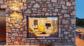 Gerakada Exclusive-Seaview Villa with Private Pool - Image 5