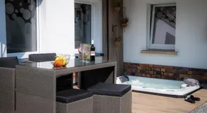 Unterschlupf Radeberg mit Garten & Whirlpool - Image 2