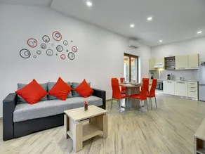 House Liznjan 2273 - Image 3