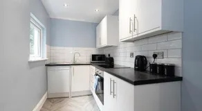 Modern Boutique Studios in Central Bolton Perfect for Contractors & Short Stays - Image 5