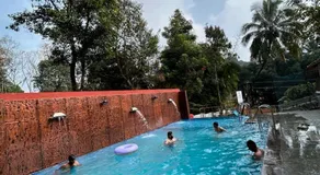 Blizzard Pool Villa - Image 3