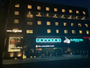 HOTEL CYPRESS - Image 2