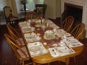 Stephen Clay Homestead Bed and Breakfast - Image 3