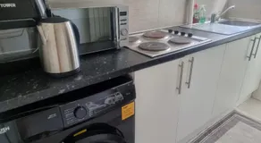 COZY DOUBLE Bedroom STUDIO With WIFI & PARKING Waltham Cross - Image 5