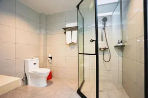 Aiya Hotel - Image 4