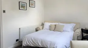 Room above the Inn - Image 2