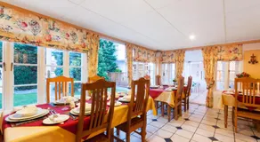Heugh Road Guest House - Image 2