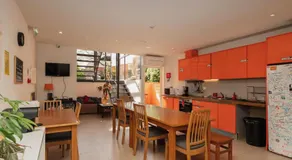 Peach Hostel & Suites - Image 4