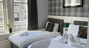 Harbourside Hotel - Image 2
