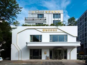 Pulisi Hotel - Image 4