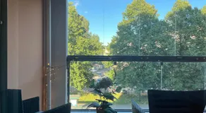 Peaceful stay near city & nature, Wifi, balcony - Image 3