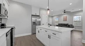 Sleeps 7 Heart of Houston Near All Major Attractions! - Image 3