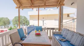 ARETOUSA Seafront House - Image 2