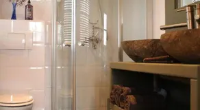 COSY & NATURAL COTTAGE with FIREPLACE and GARDEN - Image 2