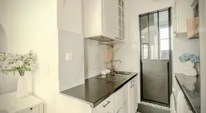 Sèvres-Lecourbe Romantic Apartment T2 Paris15 - Image 3