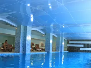 Eastern Palace Hotel - Image 4
