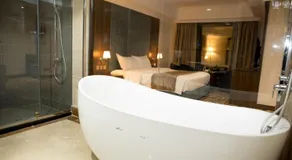 Hola Hotel - Image 2