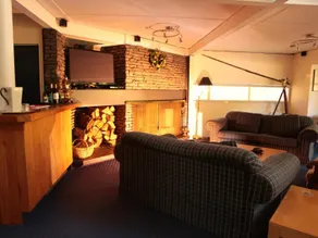 Tussock Grove Boutique Hotel - Image 2