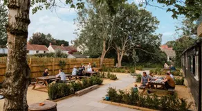 The Queens Chew Magna - Image 3