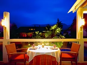Glanzhof Hotel & Apartments - Image 4