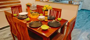 Royal Beach Villa - Image 3