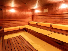 Niko Niko Capsule Hotel - Image 3