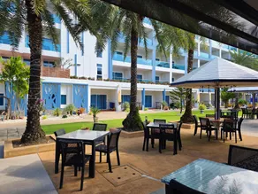 GrandBlue Resort & Beachclub - Image 5
