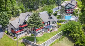 Fabulous Chalet Inn - Image 3