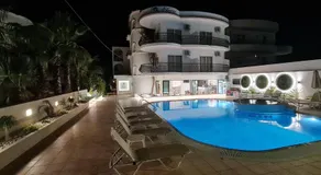 Elarin studios & apartments - Image 3