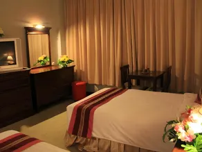 Thepnakorn Hotel - Image 4