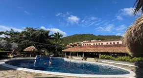 Buena Onda Backpackers - Image 3