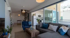 Chloris 3- Bedroom Apartment W/Pool in Larnaca - Image 2