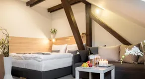 Club Apartments - Image 2