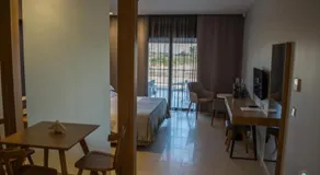 Double Bay Beach Hotel - Image 3