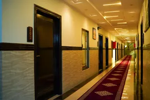 Sapphire Stays Hotel And Restaurant - Image 5