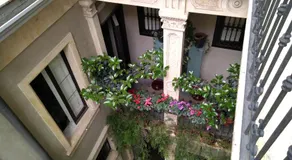 House Vintage - Image 5