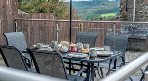 3 Bed in Woodford oc-w32062 - Image 5