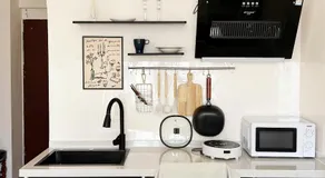 Lizi's Home-Lizi Boutique Guesthouse and Family Apartment-Nearby Tiananmen square and Houhai-5mins walk to subway - Image 3