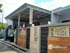 Navisha Guest House Syariah near Exit Tol Batang RedPartner - Image 5