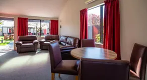 Christchurch Park Motel - Image 4