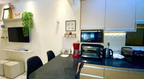 Apartamento RR Agradable y Moderno c 2 dormitorios y estacionamiento interno techado - Image 3
