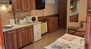 Pink Tulip Apartment House - Image 2