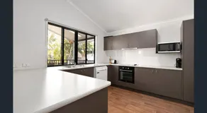 Emerald Green Village - Image 4