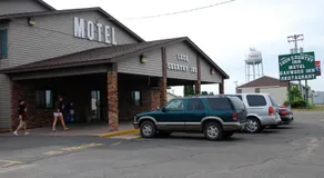 Luck Country Inn - Image 4